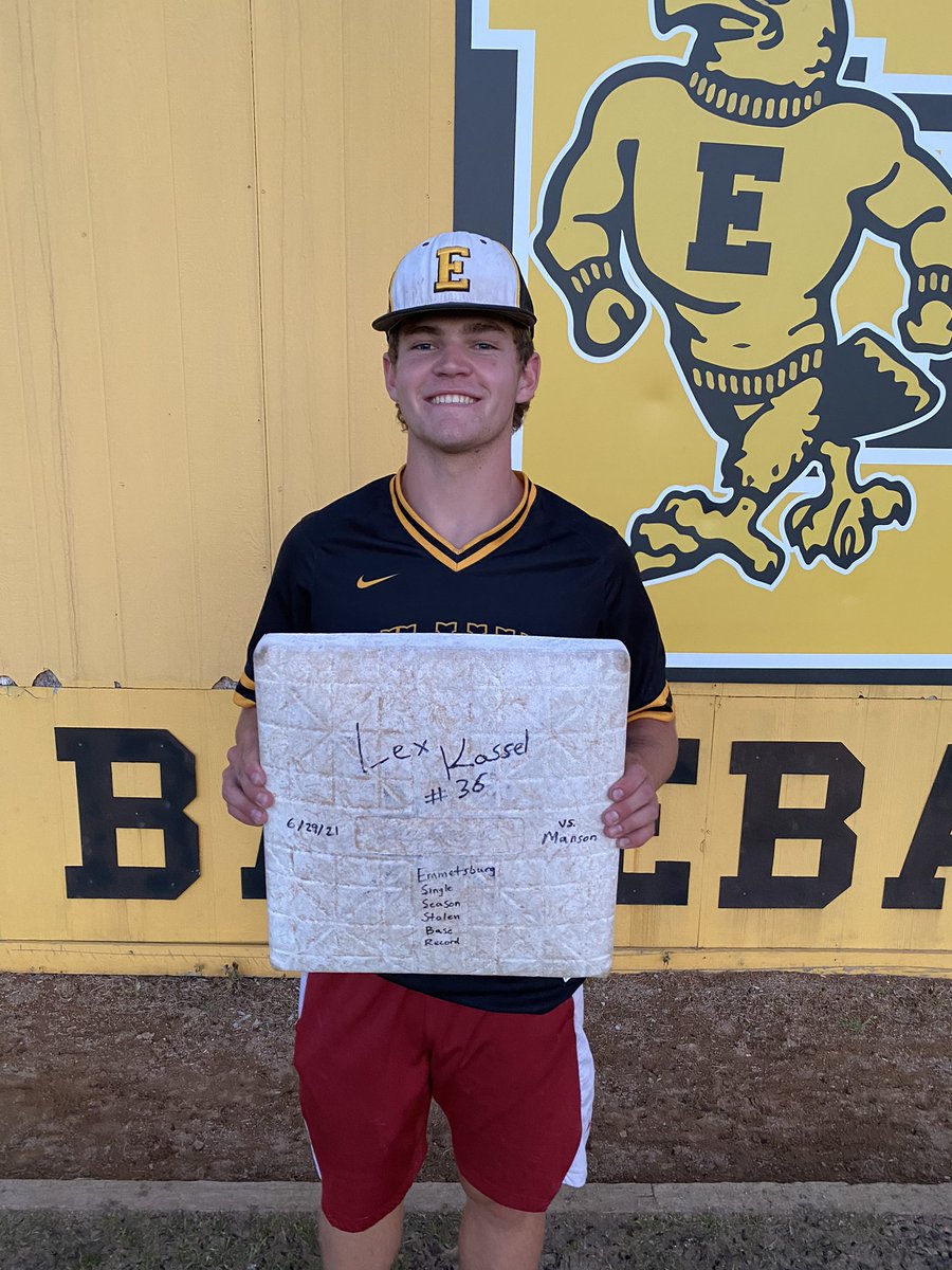 ehawkbaseball's tweet photo. The E-Hawks beat Manson 5-3 to improve to 15-7 on the season. Congratulations to Lex Kassel for setting the single season stolen base record with 36 stolen bases. The record was previously held by Ryan Kliegl and set during the 2011 season. @iahsbb @iahsaa https://t.co/hlFiTGQa9G