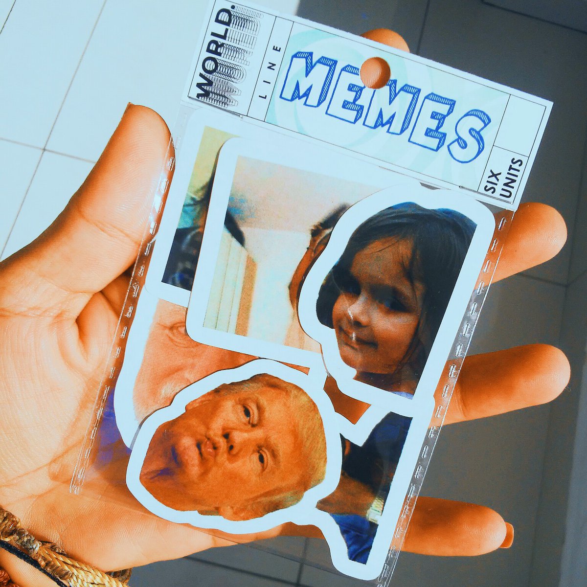 world_woorld's tweet photo. 💥NEW ARRIVALS💥
✌Arroba a tu amigo/a FAN de los stickers de Lohee la niña 🇰🇷 ✌ Nuestra nueva línea
👉MEMES👈 ✅+ de 4 estilos diferentes ✅Disponibles en Tienda 📌 Marketplace
✅Sistema de Apartado
#stockstickers #worldworld #memes #gavinmastodon #cheems #doge #kardashiam https://t.co/qDcRaxW1Cj