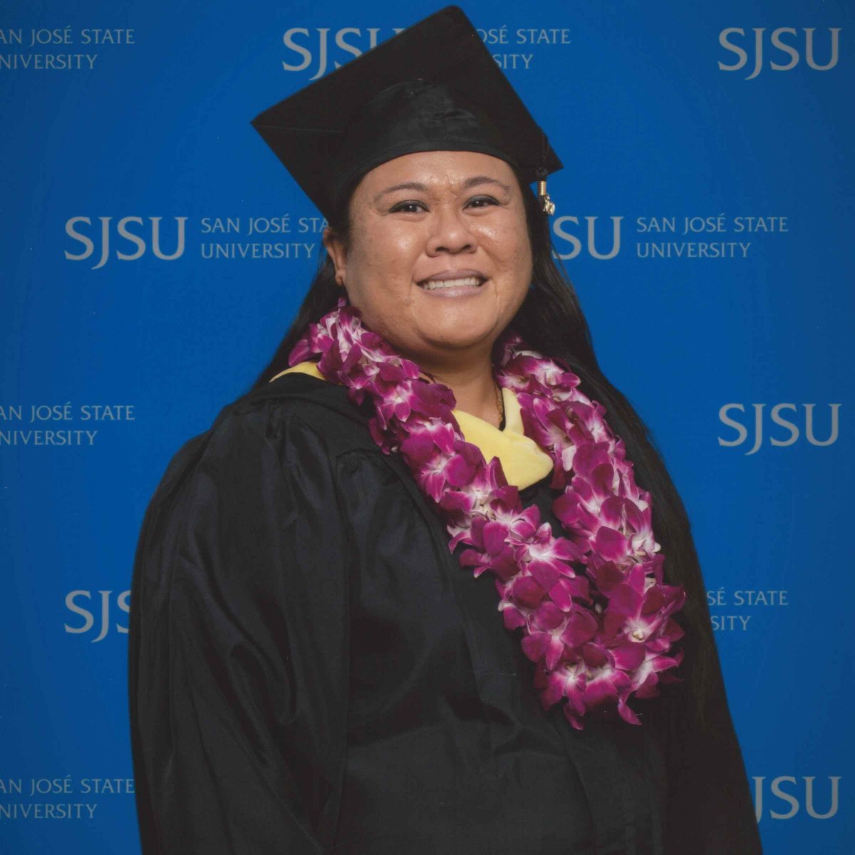 berrydelicious's tweet image. Finally got my pix from @SJSU's On-Campus Grad Photo Experience! #sjsuischool21 #sjsugrad #mlis
