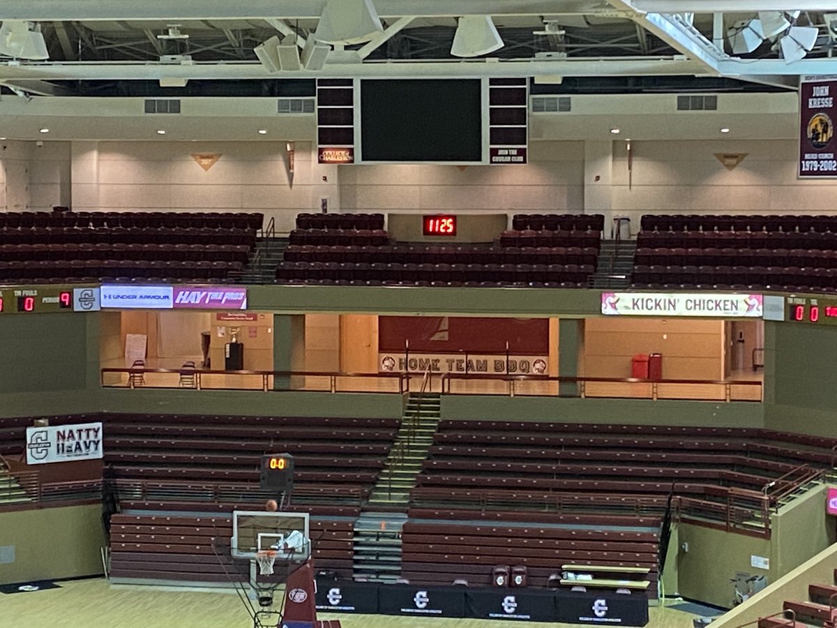 How do I know ⁦⁦@patkelsey⁩ has something special brewing with ⁦@CofCBasketball⁩? When I walk out of the office at 11:25pm after working on NIL stuff and as I am waiting for elevator I see shots going up. That’s culture. #ourcity #voluntarywork #thecollege