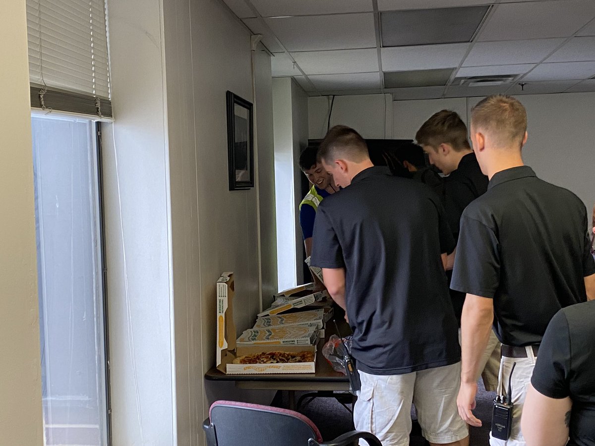 Kansas City Twilight tweet media