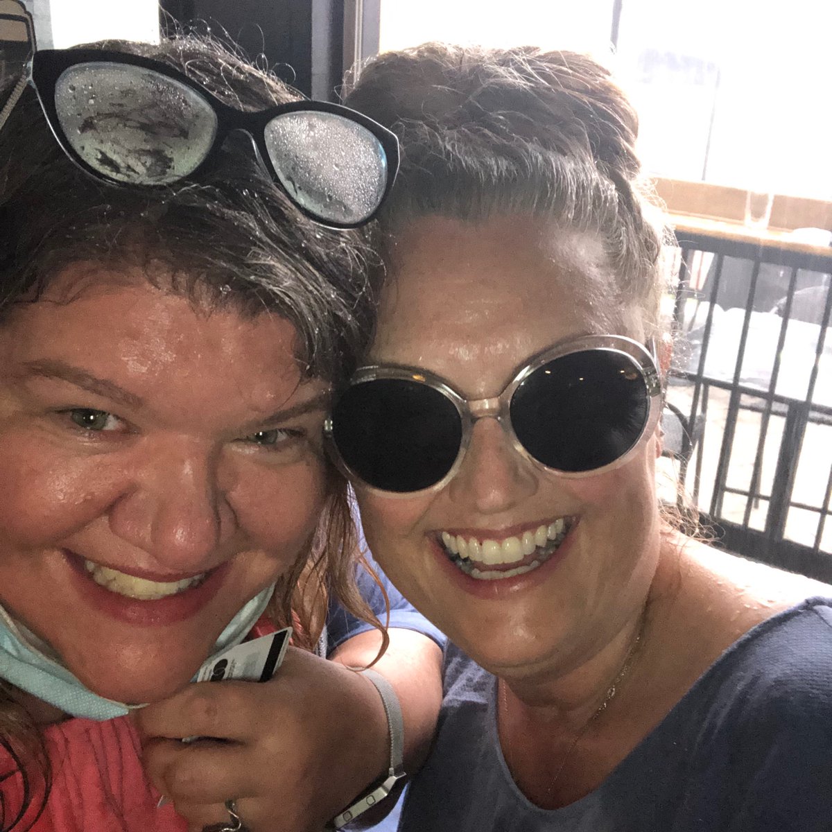 Anita Kent tweet media