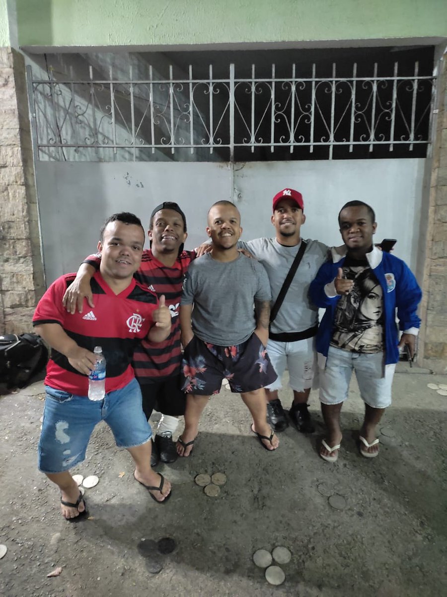 A branca de neve liberou a gente pra revoada!! ✌🏻🍻🤣