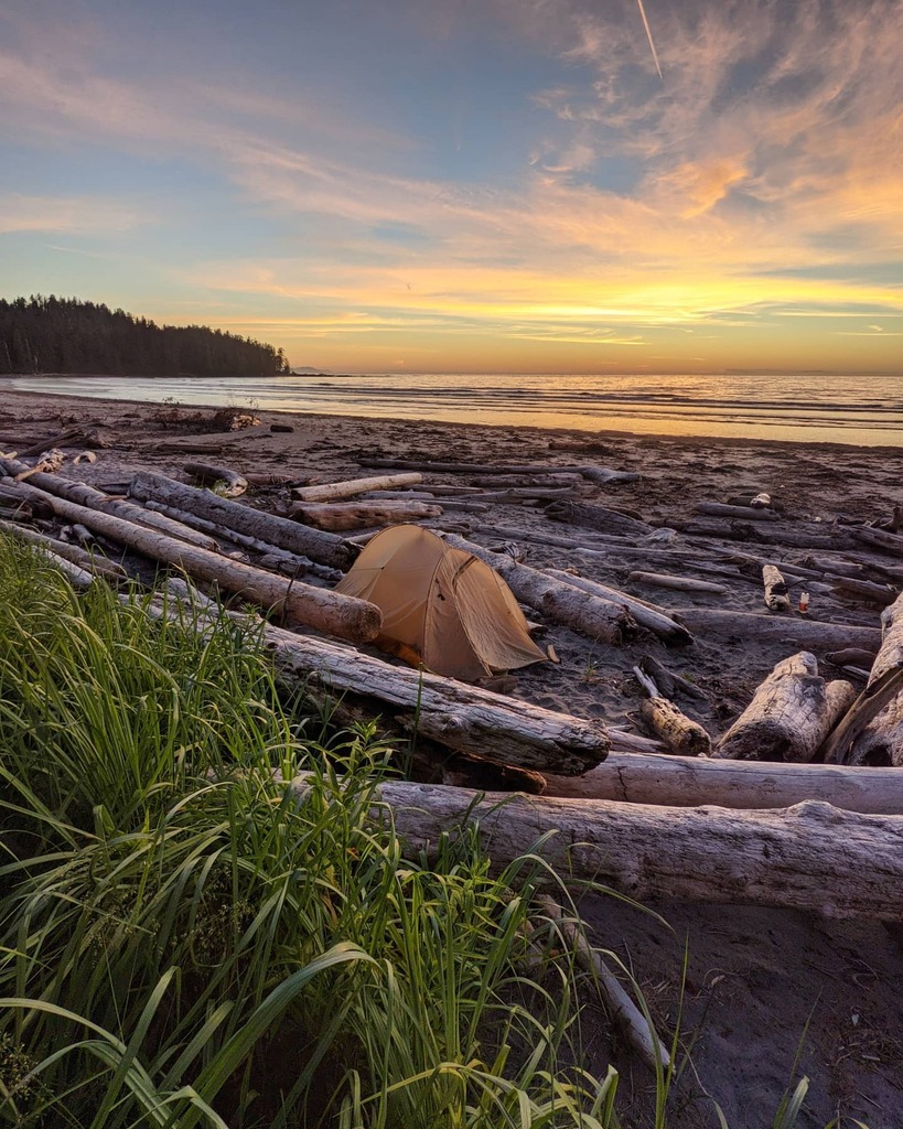 Nels Bight nights.
.
.
.
#explorevanisle #explorebc #explorecanada #portmcneill #porthardy #visitporthardy #britishcolumbia #vancouverisland #canada #vanisle #beautifulbc #hellobc #ilovebc #sharecangeo #sharevi #brmb #sharethecoast #westmakesyouwilder #w… instagr.am/p/CQuzdloteDI/