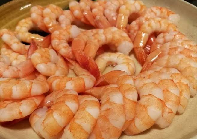 ชอบปลาหมึกรี            ชอบกุ้งเฟบ