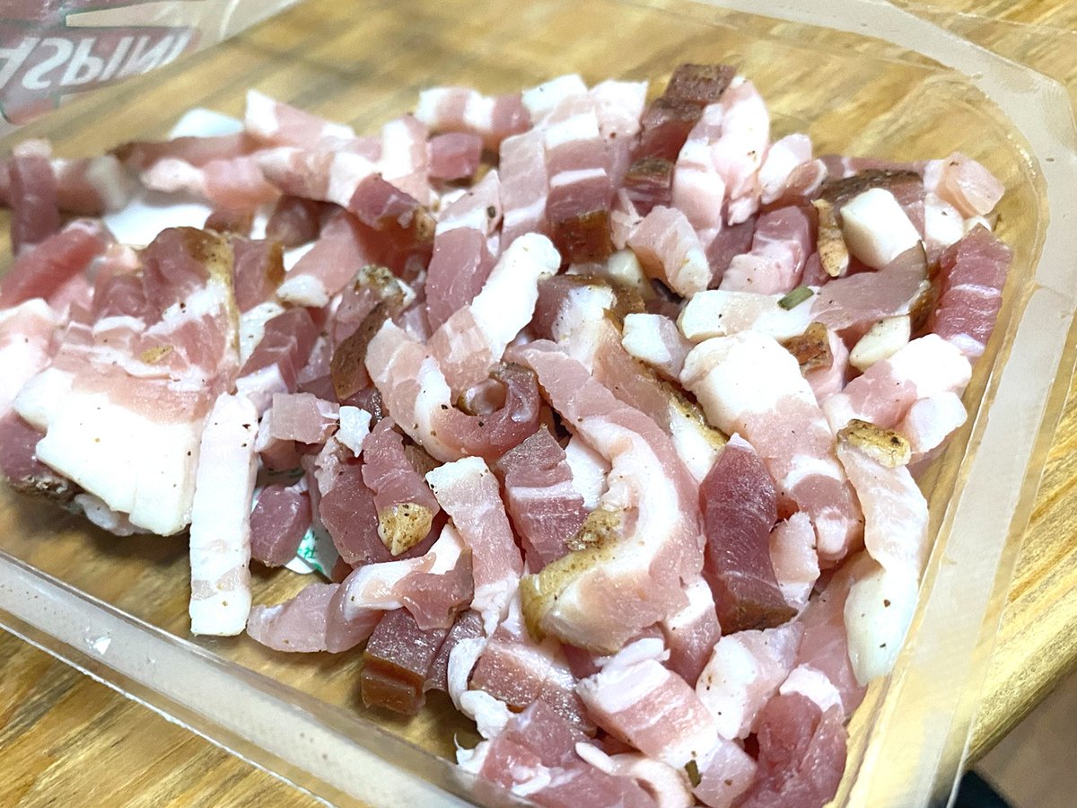 せんべろnet 成城石井にも生ベーコン パンチェッタ 80g 359円 売ってた しっかりとした塩気からの独特のハーブの香りがして 噛めば噛むほどに味が出で脂がとろけるし お酒もすすむ そのままでも美味しいけど 加熱した方が好き せんべろnet 成城石井にも生ベーコン パンチェッタ 80g 359円 売ってた しっかりとした塩気からの独特のハーブの香りがして 噛めば噛むほどに味が出で脂がとろけるし お酒もすすむ そのままでも美味しいけど 加熱した方が好き