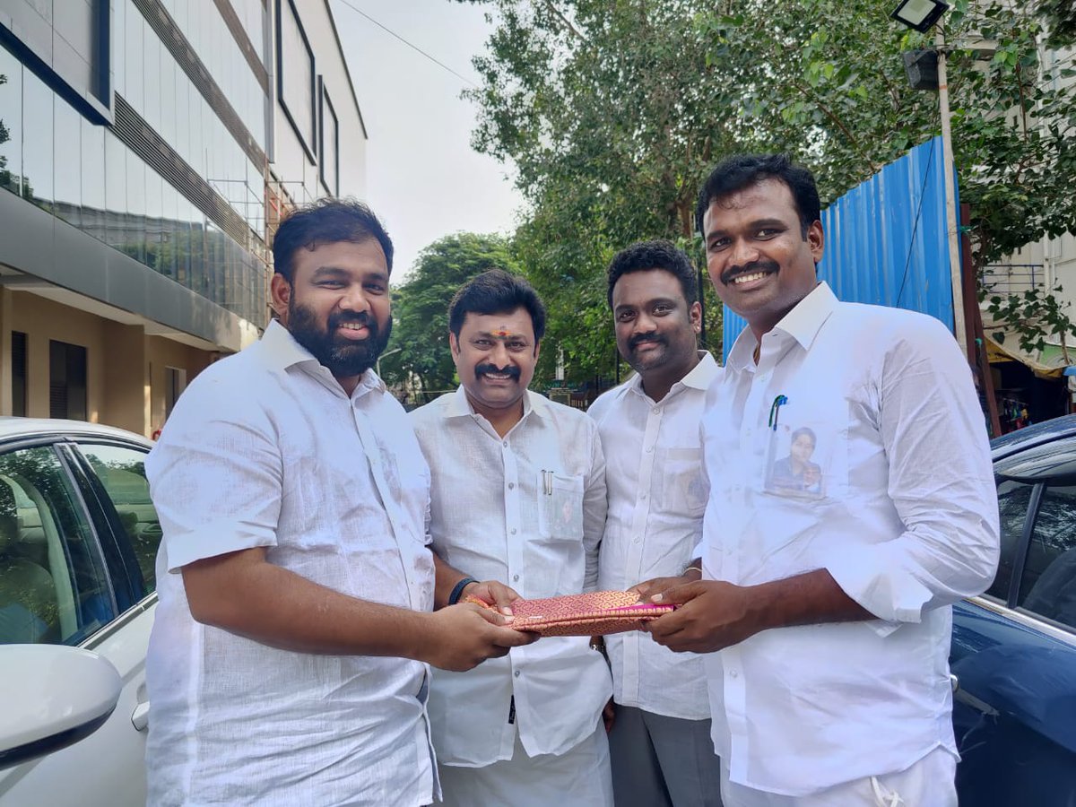 Hemand Kumar SayYEStoWOMENSafety&AIADMK (@hemanthvlr) on Twitter photo இன்று பிறந்தநாள் காணும் கழக தகவல் தொழில்நுட்ப பிரிவு மதுரை மண்டல செயலாளர் அண்ணன் திரு.<a href="/satyenaiadmk/">Raj Satyen - SayYesToWomenSafety&AIADMK</a> அவர்களுக்கு இனிய பிறந்தநாள் வாழ்த்துக்கள் !!!!❤️❤️
<a href="/EPSTamilNadu/">Edappadi K Palaniswami-SayYEStoWomenSafety&AIADMK</a>
<a href="/OfficeOfOPS/">O Panneerselvam</a> <a href="/KCVeeramaniofl/">K.C Veeramani - Say No To Drugs & DMK</a> @VelazhaganD1 <a href="/KovaiSathyan/">Kovai Sathyan</a> <a href="/RamaAIADMK/">Singai G Ramachandran</a> <a href="/Bvinubalan/">vinubalan</a> <a href="/JananiiSathish/">JSK@Jananii SATHISHKUMAR-SAY YES TO WOMEN SAFETY</a> இன்று பிறந்தநாள் காணும் கழக தகவல் தொழில்நுட்ப பிரிவு மதுரை மண்டல செயலாளர் அண்ணன் திரு.<a href="/satyenaiadmk/">Raj Satyen - SayYesToWomenSafety&AIADMK</a> அவர்களுக்கு இனிய பிறந்தநாள் வாழ்த்துக்கள் !!!!❤️❤️
<a href="/EPSTamilNadu/">Edappadi K Palaniswami-SayYEStoWomenSafety&AIADMK</a>
<a href="/OfficeOfOPS/">O Panneerselvam</a> <a href="/KCVeeramaniofl/">K.C Veeramani - Say No To Drugs & DMK</a> @VelazhaganD1 <a href="/KovaiSathyan/">Kovai Sathyan</a> <a href="/RamaAIADMK/">Singai G Ramachandran</a> <a href="/Bvinubalan/">vinubalan</a> <a href="/JananiiSathish/">JSK@Jananii SATHISHKUMAR-SAY YES TO WOMEN SAFETY</a>
