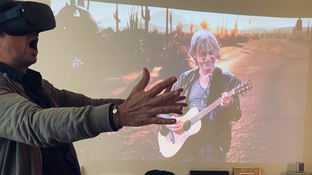 davpicard's tweet photo. 🆕 Uniquement pour les clients d’#Orange et #Sosh Aujourd’hui à 18h30 Jean-Louis Aubert en toute intimité, @Orange et @WarnerMusicFR proposent #StreamIn360 une experience musicale sur les nouvelles applications immersives d’#Orange 👉 https://t.co/yT1F0wAXtp #VR #Musique #Exclu https://t.co/zNiiwrcK7n