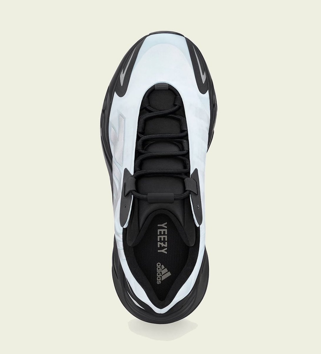 sneakerfiles's tweet photo. adidas Yeezy Boost 700 MNVN ‘Blue Tint’ Official Images
https://t.co/rzEQ1Jkd0c https://t.co/SLVR5H5yGw