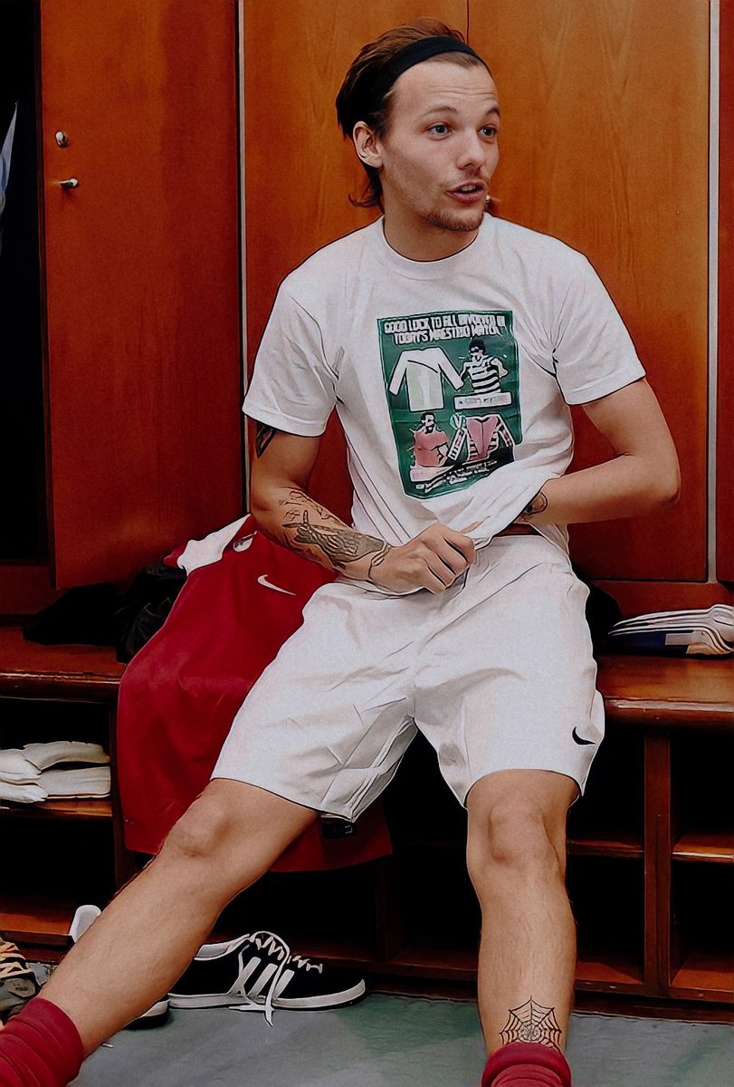 habit_nouis's tweet photo. @wearepoweruk @Louis_Tomlinson @BTS_twt @AnneMarie @NiallOfficial @ArianaGrande I vote for @Louis_Tomlinson  in the #PowerFandomFriday in 
@wearepoweruk ✌ https://t.co/98w32uFHnR