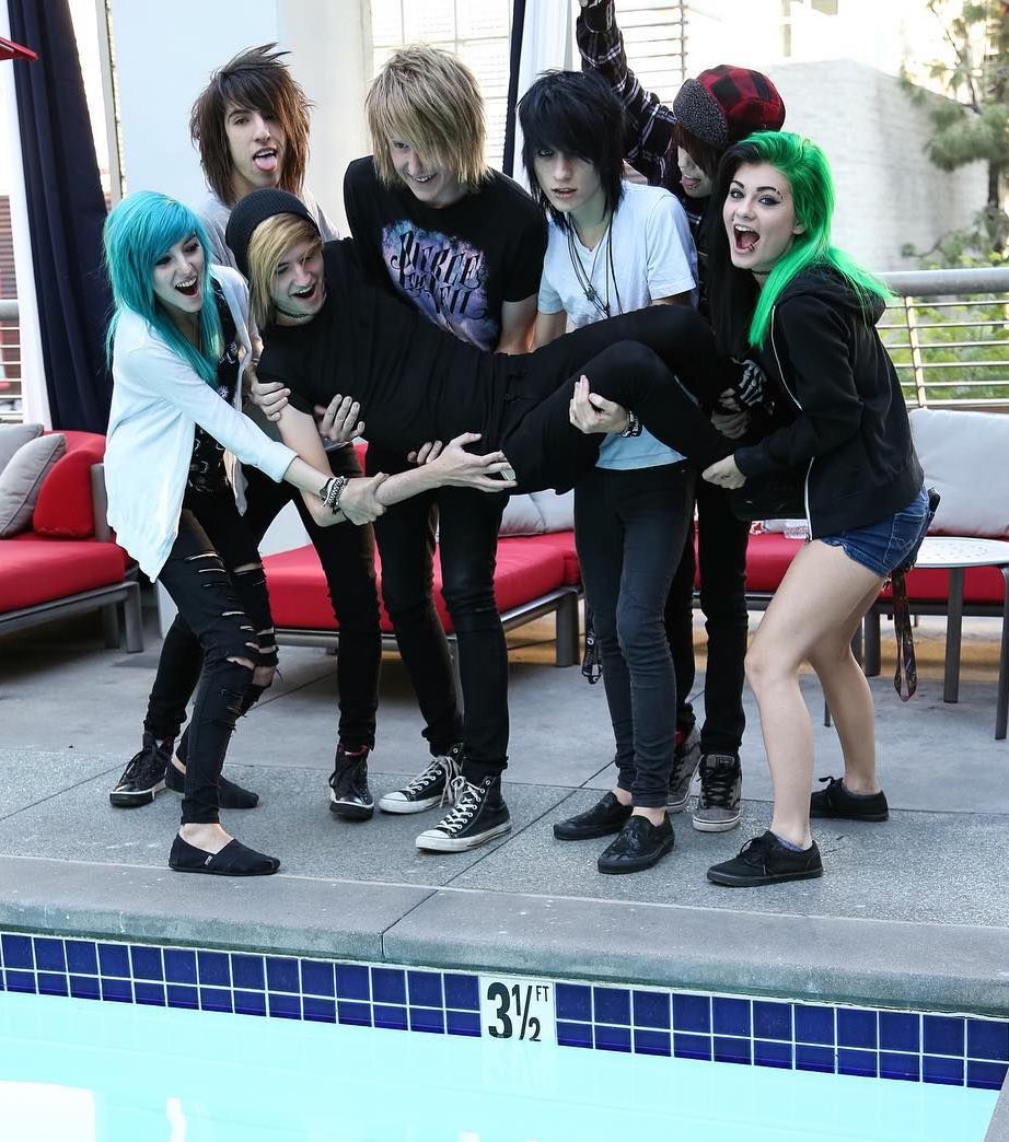 rap_texta's tweet photo. Говорим о субкультурах: Эмо, где они сейчас, история развития
-
Читай статью в ВК: https://t.co/WHtDFWRfHa
-
#гострайтер #рэп #rap #музыка #music #москва #россия #хипхоп #moscow #hiphop #russia #battle #2021 #rapper #песня #рэпчик #баттл #песни #russianrap #st1m #новосибирск https://t.co/NWLHFaI4nO