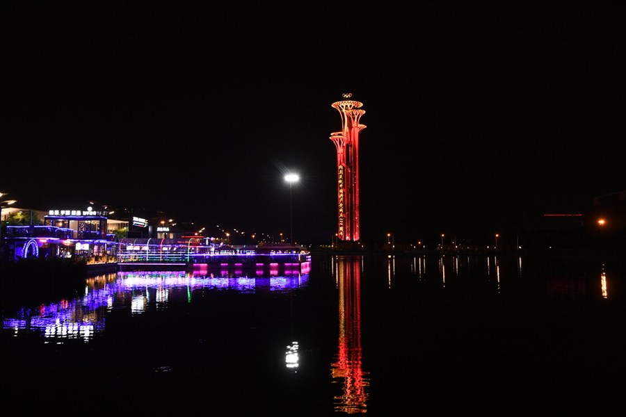AmazingChaoyang's tweet photo. ✨🌟The capital is all dressed up in #RED!✨🌟

🤩❤️Stunning light shows have been staged in Chaoyang district of #Beijing to celebrate the 100th anniversary of the founding of the Communist Party of China (CPC). [📷/VCG] #AmazingChaoyang #CentenaryHighlights #LovingChaoyang https://t.co/5aOpYEOsio