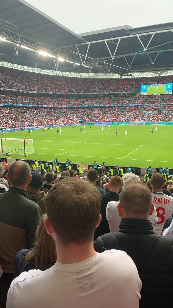 What a day, what an atmosphere. Nothing else compares to following your country. #Eng