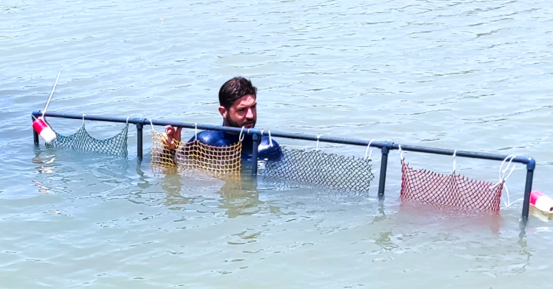 IPacuicultura's tweet photo. . @Ctaqua_CT  y el Cluster de #Acuicultura (CETGA) están evaluando la eficacia del nuevo tratamiento antifouling desarrollado en el marco del proyecto #FOULACTIVE  https://t.co/MomFTfYMlE https://t.co/lTDbUbpNVD