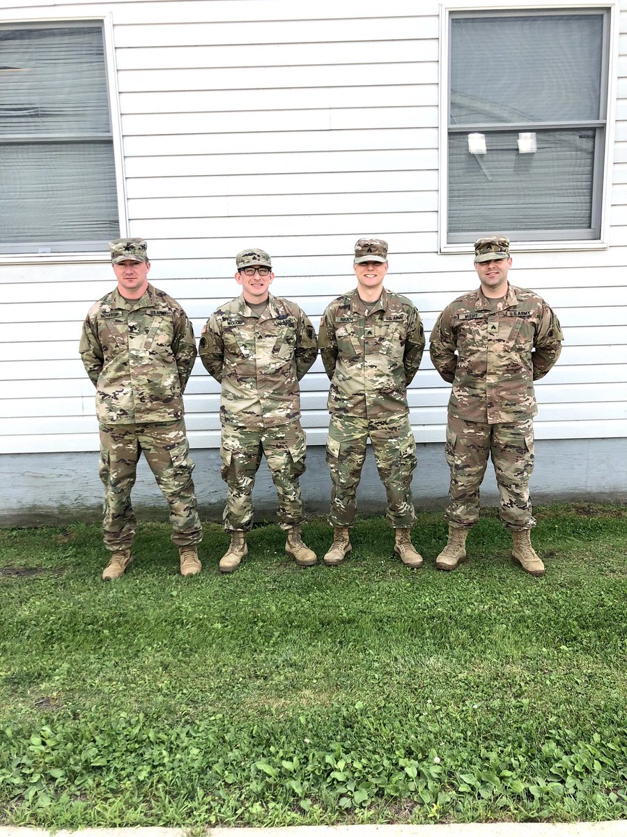 407thB's tweet photo. Congratulations to these 4 recent ALC grads from our unit and the 418th CA BN where they demonstrated their intellect and #leadership. They are one step closer to being #StaffSergeants - well deserved! 

#resultsthroughteamwork #civilaffairs #usarmyreserve #soldiers https://t.co/v5tew782yo