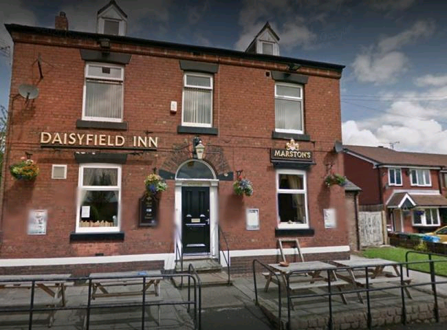 CoopPartyLocal's tweet photo. Oldham pub is given asset of community value status 👈 a good win by @JimfromOldham #loveitlistit  https://t.co/OTCPApQGef https://t.co/GN04OUZuIr