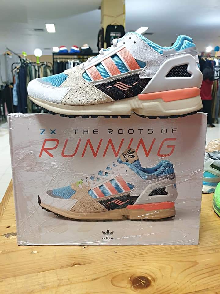ajiesoemali's tweet photo. ZX 10.000C
#3stripes
#adidaszx10000
#teamzx
#zxteam
#torsion
#adidaszxseries
#zxaddicted
@adiFamily_
@TeamZX
@Zx8000D
@3_stripes4life
@3stripegoodness
@AdidasFetish
@adidasrunning
@adidasconection
@DanielTrainers
@SneakerNews
@snkrfrkrmag https://t.co/4wOm5rDEl5