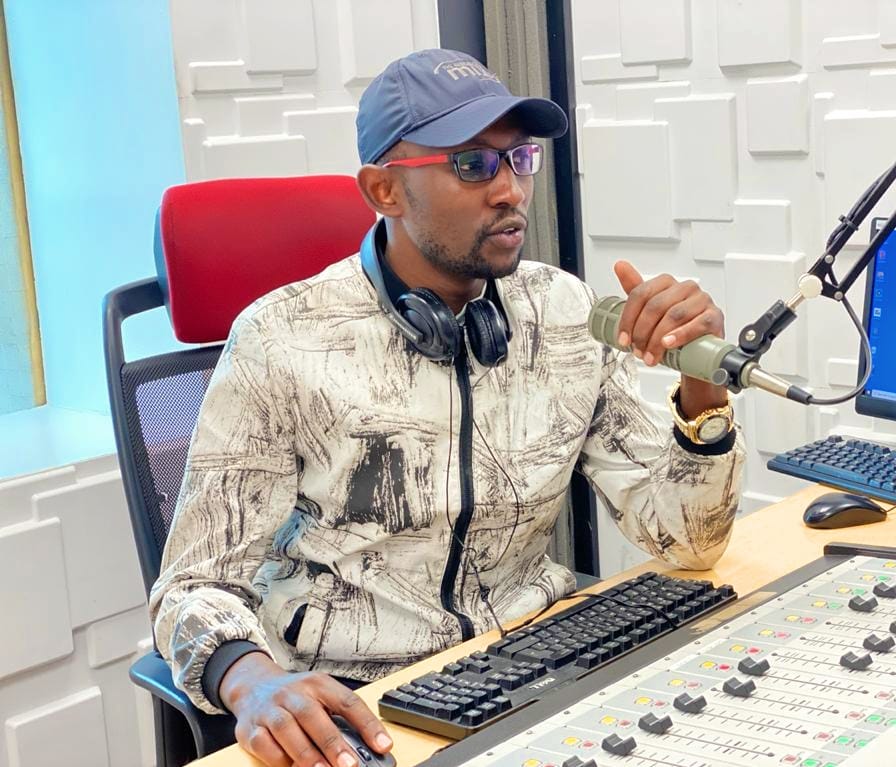 #KuhustleWendoWeno🥰
#Mwagowegatawega
<a href="/nguyo_simon/">Gitahi wa Nguyo-Tash</a>