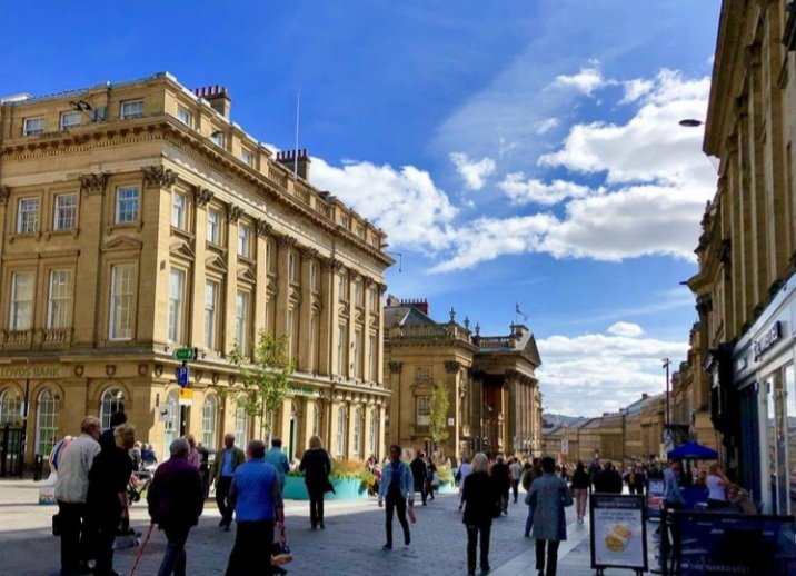 When I was young we didn't realise the damage cars were doing to our health and to the planet. Now we do realise. Which is why beautiful Grey Street used to look like a car park (pic1) - but yesterday looked like this (pic2). Wow. Thanks <a href="/NewcastleCC/">Newcastle City Council</a>