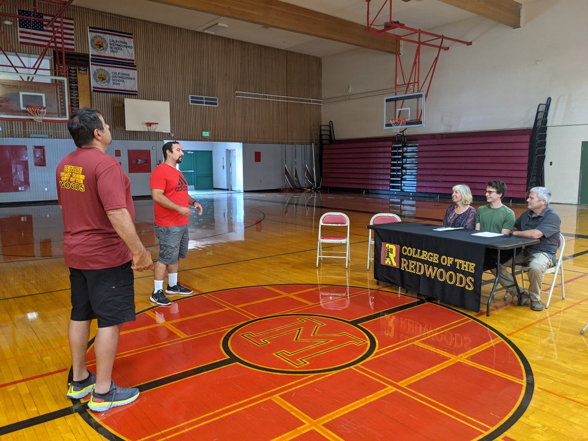 RedwoodsTrackXC's tweet image. College of the Redwoods would like to welcome McKinleyville High's Nathan Witte to the track family! Nathan will be adding more strength to the Redwoods sprints squad and will be performing primarily in the hurdles. Staying local we are happy to have Nathan joining the CR family!