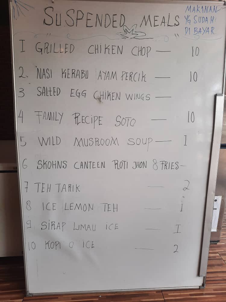 Just a reminder that we have food on our suspended meals board … anyone who needs a bite to eat or knows anyone who needs some food,  just send them our way …🏳️