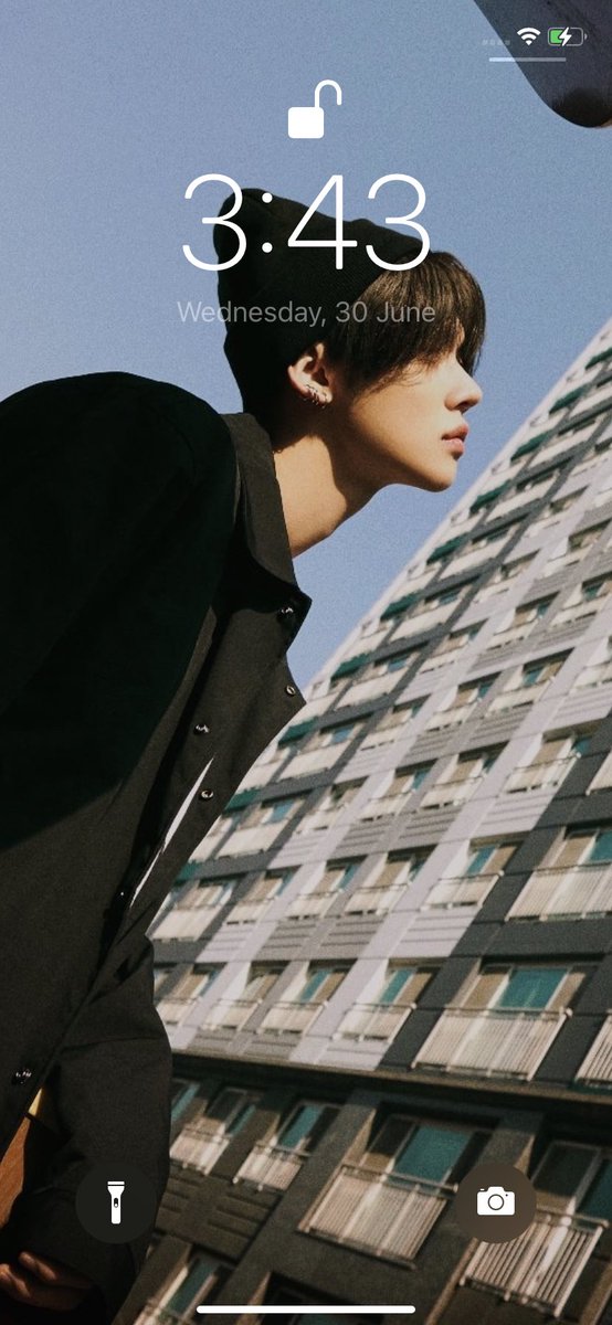 fuchoughhhhh's tweet photo. @parkchimmy95_ @GCpotatobunni @Najwazul241 @kimseokjincutie @shabelaishah1 @Yinnurinn @Squishy_niel @boraheyjimin 1) yeonjun lockscreen 😂
2) hoseok wallpaper 🥰
3) SKZ NEW MIXTAPE😍
4) eh hahahahaahah https://t.co/8k89P1W6ki
