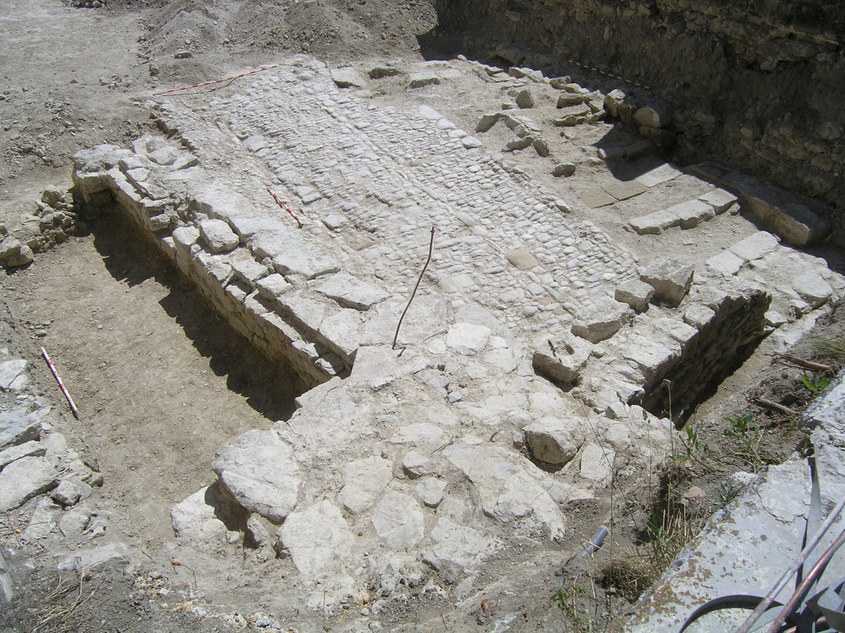 Se ha publicado la Orden Foral con la convocatoria de ayudas para intervenciones arqueológicas realizadas como consecuencia de obras que afecten a las zonas arqueológicas situadas en el Territorio Histórico de Álava. 
Más información ⬇️
araba.eus/botha/Boletine…