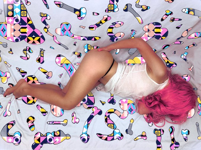 How I feel on Twitter https://t.co/IoFStrj63n<a href="/tag/pawg"class="tags"><span>#pawg</span></a><a href="/tag/pawggirl"class="tags"><span>#pawggirl</span></a><a href="/tag/pawgslut"class="tags"><span>#pawgslut</span></a>