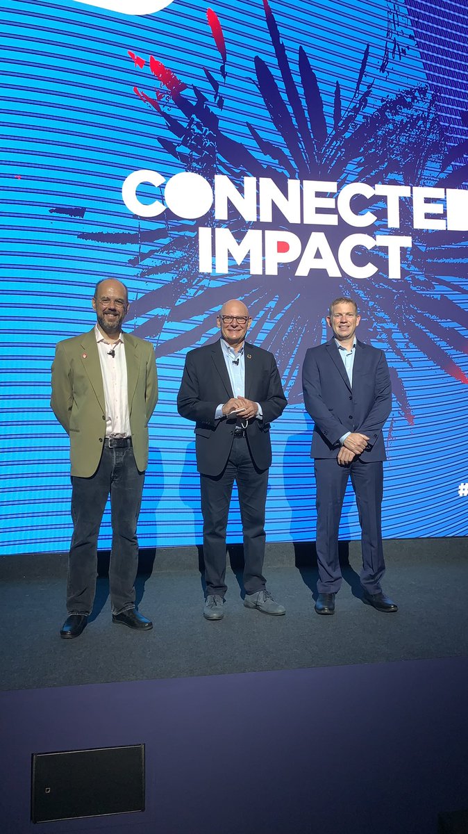 ICFOnians's tweet image. Today, the #MWC2021 hosts two keynote talks by @EU_Commission initiatives @QuantumFlagship and @GrapheneEU, presented by Tommaso Calarco @fz_juelich and @FrankKoppens from @ICFOnians. Here accompanied by @GSMA CEO John Hoffman!!
