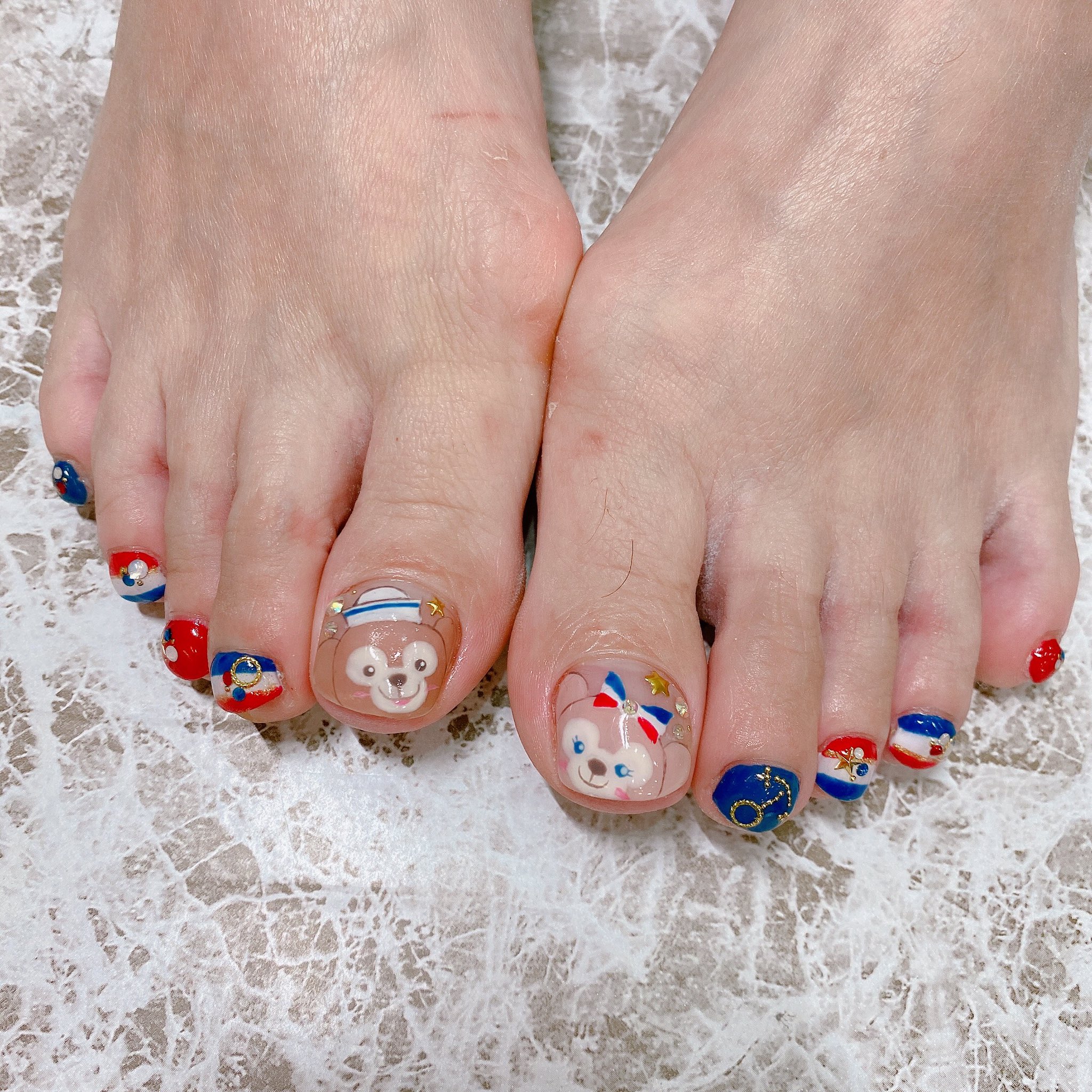 Nailchoupette お客様フットネイル ダッフィーとシェリーメイ 夏っぽくマリンバージョン Nail ネイル フットネイル 痛ネイル キャラクターネイル ダッフィーネイル ディズニーネイル マリンネイル 奈良ネイルサロン Nailchoupette