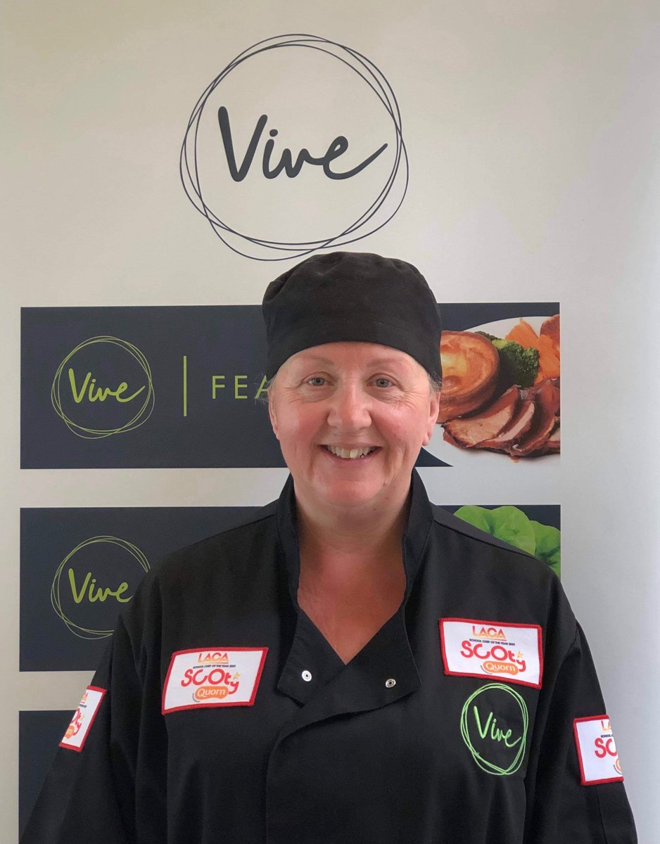 VertasGroup's tweet photo. 🥁 Drum roll please🥁... Jackie Sweeney, Head of Kitchen at @HewettAcad, is through to the @LACA_UK School Chef of the Year 2021 East of England regional final.

Huge congratulations to Jackie! 👏🎉 Read more: https://t.co/UiR5O0U4xY #SCOTY #VertasFamily #MakingTheDifference https://t.co/o9F1mizRpd