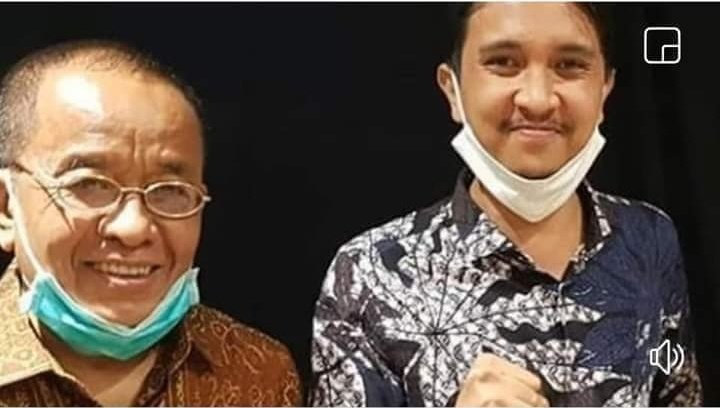 BersamaSahabat4's tweet photo. Jejak Bijital mu berceceran dimana-dimana Nak. Makanya kalau Crot di Sosmed itu jangan lupa bawa Tissue supaya tidak belepotan 🙄 https://t.co/dc4AycaquF