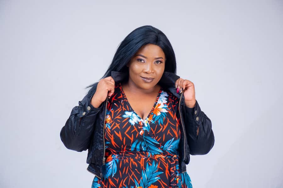 masterclasszw's tweet photo. 🚨Celebrating the Radio Presenter Masterclass Alumni that’s On Air 🚨

Her name is @THvodloza and she is the voice you hear on the top of the hour bringing you the news on @StarfmZimbabwe! 🔥

#radio #radioheads #zimbabwe #entertainment https://t.co/KHDds14B9r