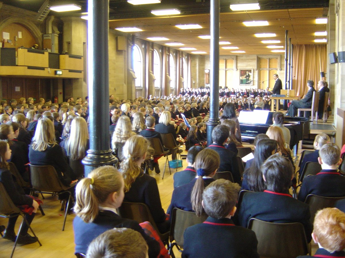 smcarchives's tweet photo. 2005 one of the last Junior School Assemblies in the old Assembly Hall before it was converted into the Tom Fleming Centre. https://t.co/ElyH2ZJ2rY