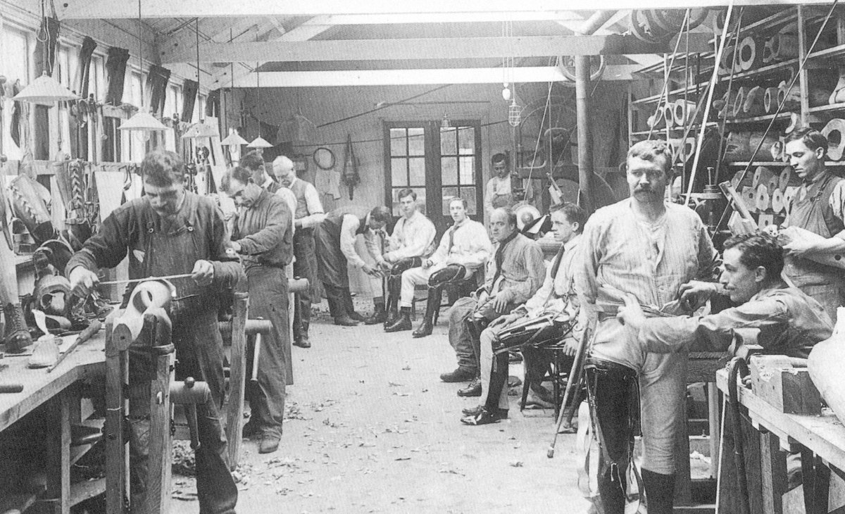 Blesma's tweet photo. Almost 18,000 charities were set up in the aftermath of WW1. Today 10 still exist. Blesma is one.

Blesma has helped more than 62,000 limbless veterans improve their physical and mental well being, enabling them to lead independent &amp; fulfilling lives. 🎖️

https://t.co/DwwuVKo1Sd https://t.co/HM4OLaUOXf