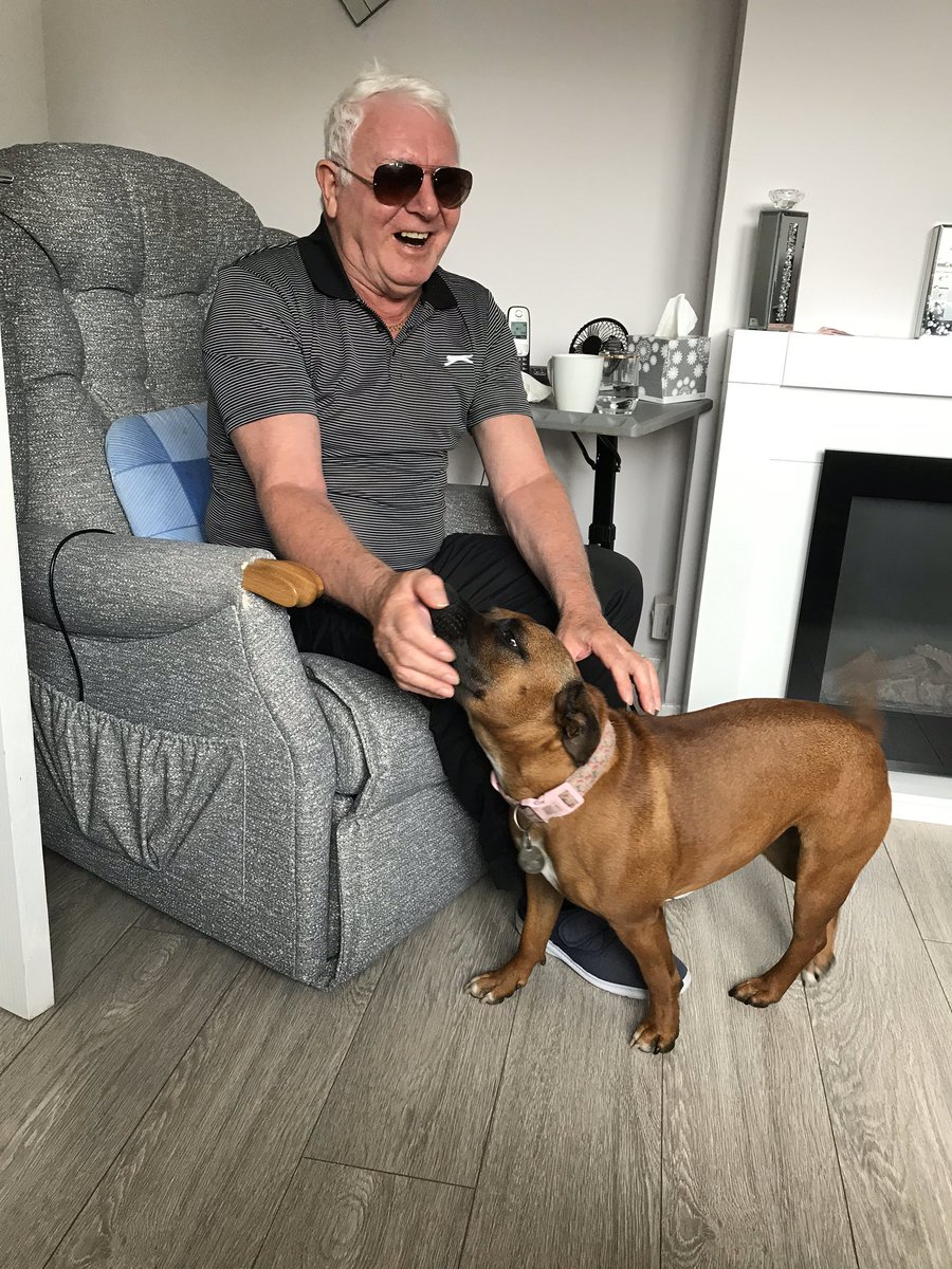 StaffieRuby's tweet photo. Our grandad has passed away. For 6yrs he’s battled motor neurones &amp; mercifully he doesn’t have to battle anymore. Our dad &amp; family are devastated 💔 https://t.co/rAWJdUboeg