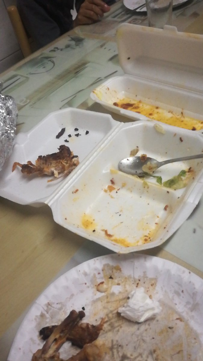 OmarHartley's tweet photo. @ReyM82 @Wasfee15 @GasantAbarder @CloraVannieKaap @RobinAdamsZA @LanceTheWitten @fatimarazz @Ierfaan @ssalie23 @VincentBarnes60 @FoodBlogCT @CapeTownEtc Welcome to the remnants of that dite. #PureCarnage. https://t.co/SvY30QCmA7