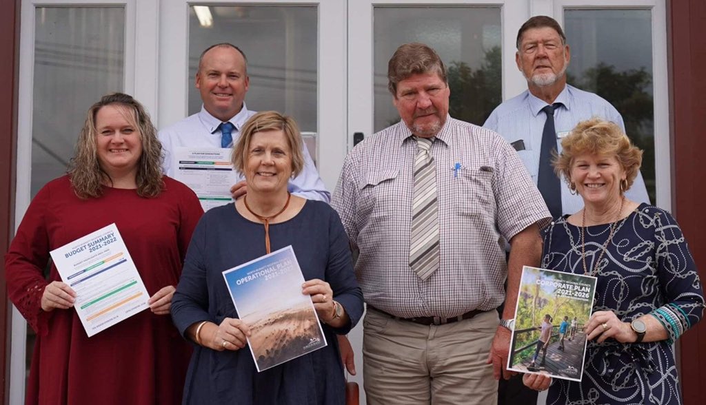 Today we have released our new Corporate Plan, 'A Plan for Generations' and our 2021-2022 Budget.

“This is a responsible budget which gets the basics right and delivers a sustainable level of essential services.”

Check out here 👇

bit.ly/2UGJVFp