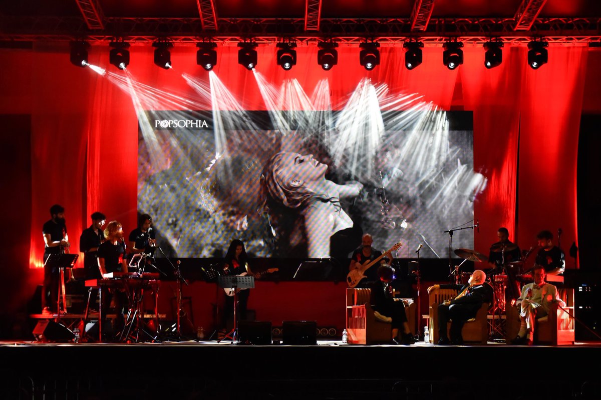 «Il paradiso della realtà virtuale»
<a href="/sisto_davide/">Davide Sisto</a> <a href="/minimaetmoralia/">minima&moralia</a> 
A #Pesaro, 1-3 luglio, la XI edizione di <a href="/Popsophia/">Popsophia</a> 2021, il festival della Filosofia del Contemporaneo, dal tema «Paradisi artificiali», un omaggio a Baudelaire

#mortedigitale #virtuale 
minimaetmoralia.it/wp/approfondim…