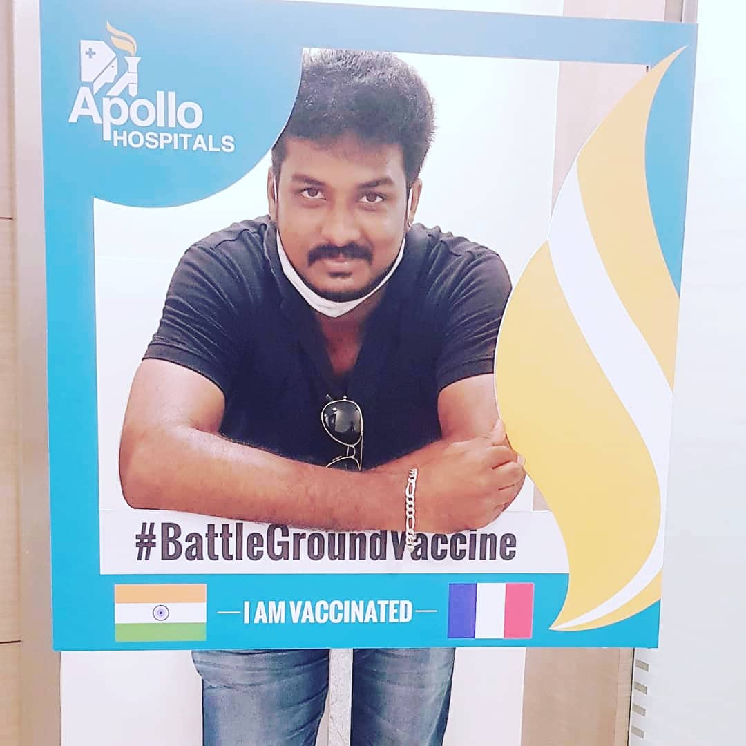 elayas90's tweet photo. #Sputnik V vaccine done #ஸ்பூட்னிக் வி தடுப்பூசி போட்டாச்சி #AppoloHospital #sputnikv தன் பாதுகாப்பு தன் கையில்
#IamVaccinated #Elayaa #actorelayaa https://t.co/0VuRUgBjSw