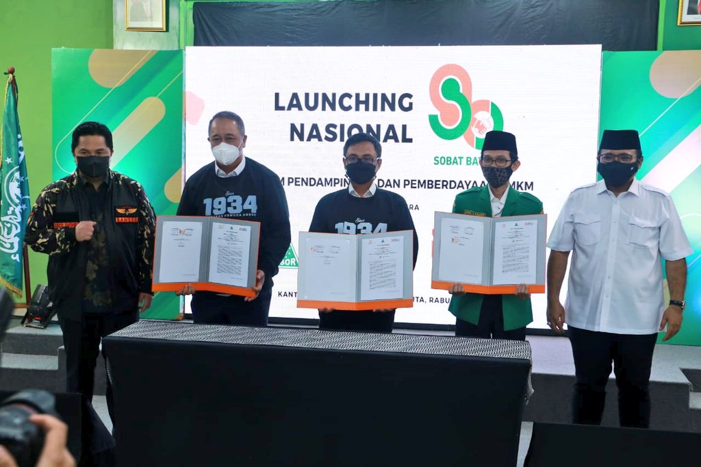 Launching Nasional Program Pendampingan dan Pemberdayaan UMKM. 

Kerjasama <a href="/Official_Ansor/">Gerakan Pemuda Ansor</a>, PT Pos Indonesia dan BNI di PP GP Ansor Jl Kramat Raya 65A Jakarta Pusat.

Bersama Menteri BUMN Bapak <a href="/erickthohir/">Erick Thohir</a>, Dirut PT Pos Indonesia, Dir Bisnis PT Pos, Dirut BNI, Dir UMKM BNI.
