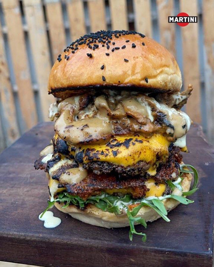 EatDrinkLagos's tweet photo. #LagosBurgerWeek is a wrap on the tomorrow. How many burgers have you tried? https://t.co/YR1ASCk93t