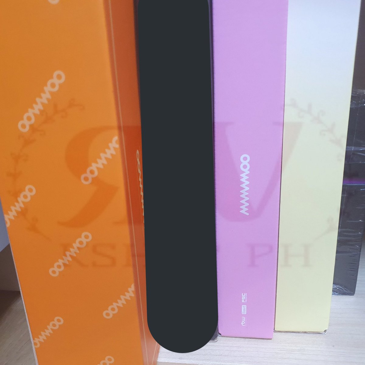 rav_kshopph's tweet photo. 💫#RAV_AVAILABLE | WTS/LFB
MAMAMOO season's greetings and kit
✔Complete inclu:
SG 2017 with POB - 3,600
SG 2018 - 2100
Moomoo kit
1st - 2300
3rd - 2100
DOP: July 6
ETA: August
DM us https://t.co/EhzyHeqOot