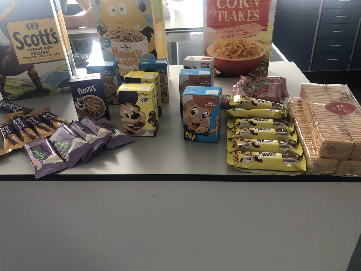 KSSFamilyLearn's tweet image. Some pictures from our “No Questions Asked” stall at @KnightswoodSec  The stall will be open at 10:30am - 11:30am every Wednesday for families ☺️ Dont forget to bring your own bag 

Thank you to Shona from @MorrisonsAnnie1 for providing the food☺️ 

@KssParent @ksspastoralcare