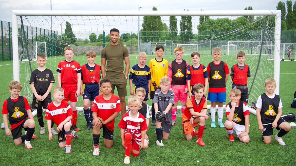 ☀️⚽️ Doncaster Rovers Summer Camps☀️⚽️

📍 Keepmoat Stadium
⚽️ 5-15 Year Olds
📆 Every Tuesday, Wednesday &amp; Thursday
📆 W/c 26th July - w/c 23rd August
⏰ 9:00am - 3:00pm
💰 £70 per week

🧤Goalkeeper Specific Days🧤

Book via link ⬇️ 
forms.gle/gXRjMDC28qmVKS…