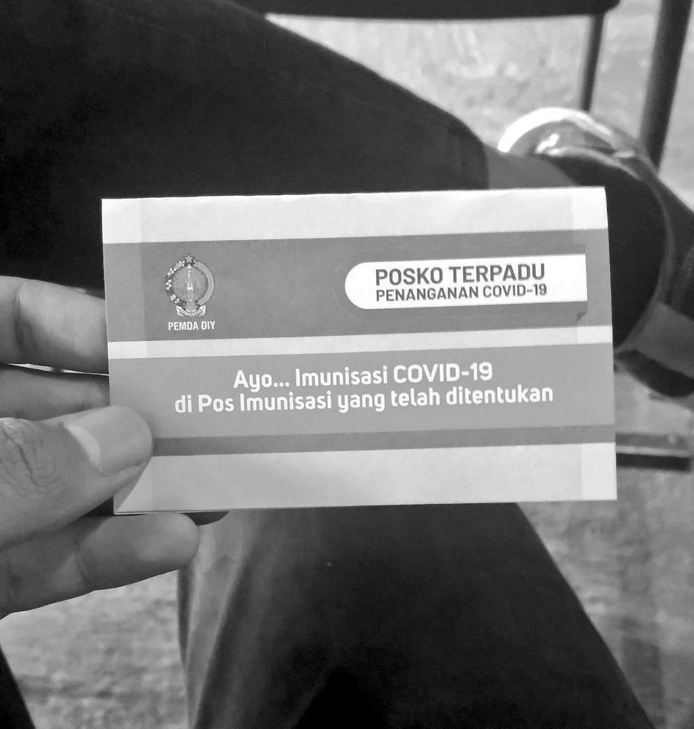 dengkul_ayam's tweet photo. The chip has been planted. Semoga setelah ini tdk menjadi titan, titid, atau yg lain. https://t.co/McpHNcIyty