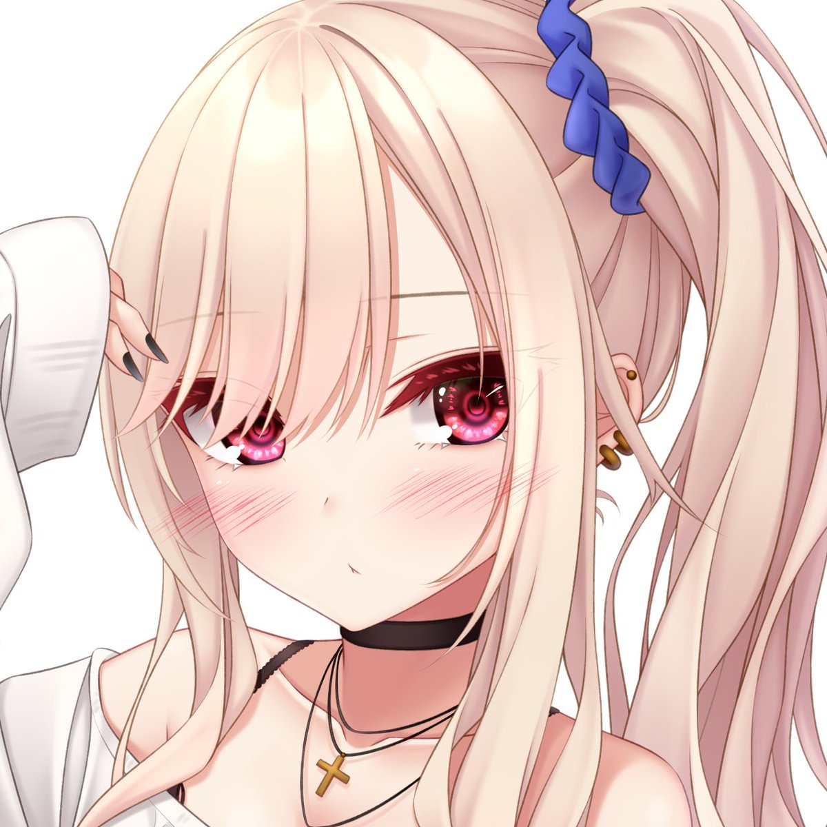 顔は頑張ってるから見て欲しい #顔だけで30リツイート来たら猛者 