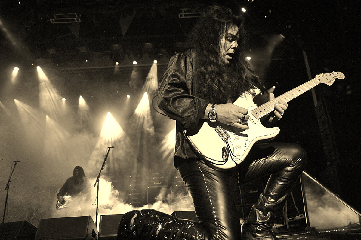 Happy birthday Yngwie Malmsteen
Born June 30, 1963 