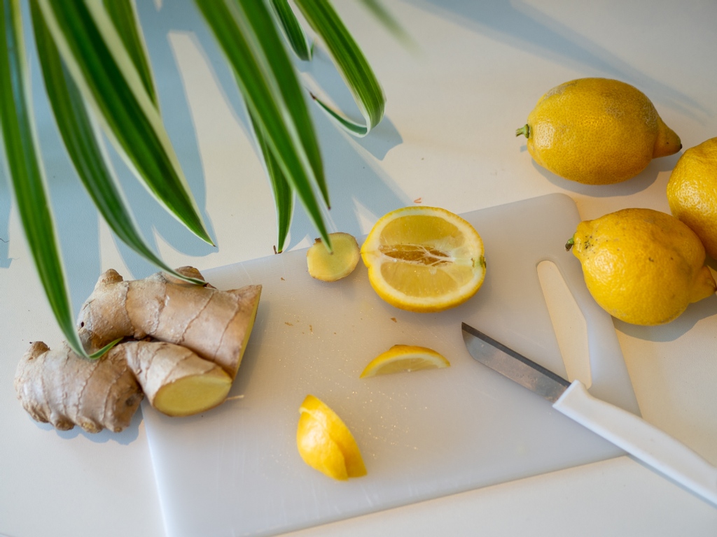 Alle kleine beetjes helpen en dat verschil maken wij iedere dag op de geWoonboot. Minder plastic gebruiken, biologisch eten, groene stroom en in kopen bij duurzame partners. bijvoorbeeld.
⁠
Hoe kan jouw bedrijf nog net een stapje duurzamer?
#gewoonvergaderenmetimpact