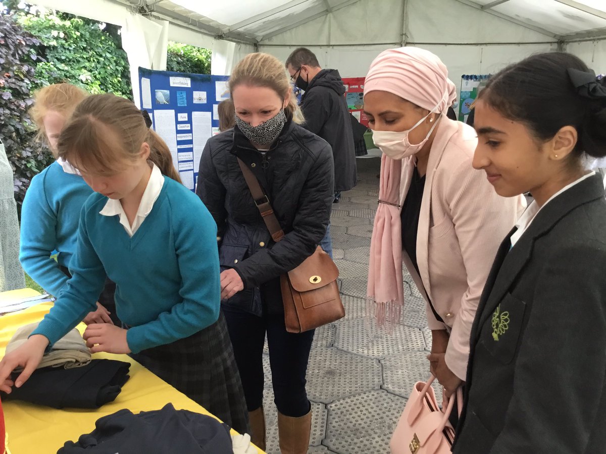 The day has finally arrived! The Year 6 Primary Years Programme Exhibition is underway.... featuring 6I the morning. We are really enjoying sharing our knowledge of the global issues we feel passionate about. #pyp #PYPX2021